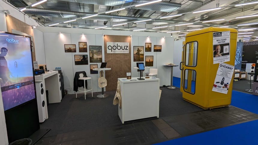 stand qobuz high end