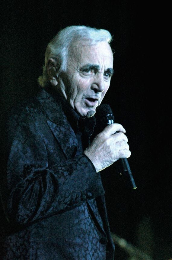 Der französische Chansonier Charles Aznavour bei seinem Abschiedskonzert in der Philharmonie Essen. © Sven Thielmann