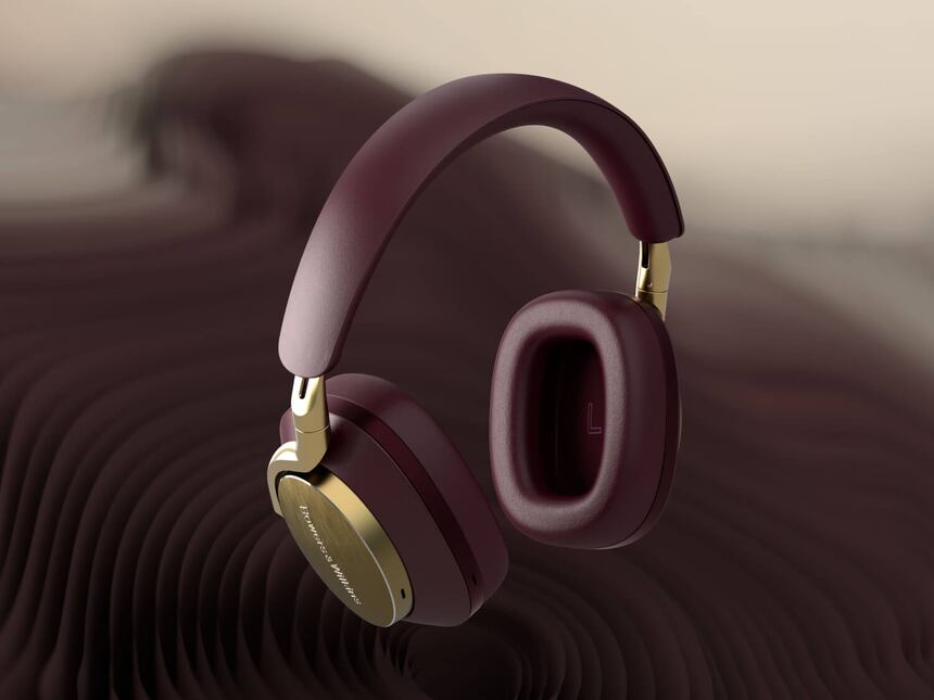 Bowers and Wilkins Px8